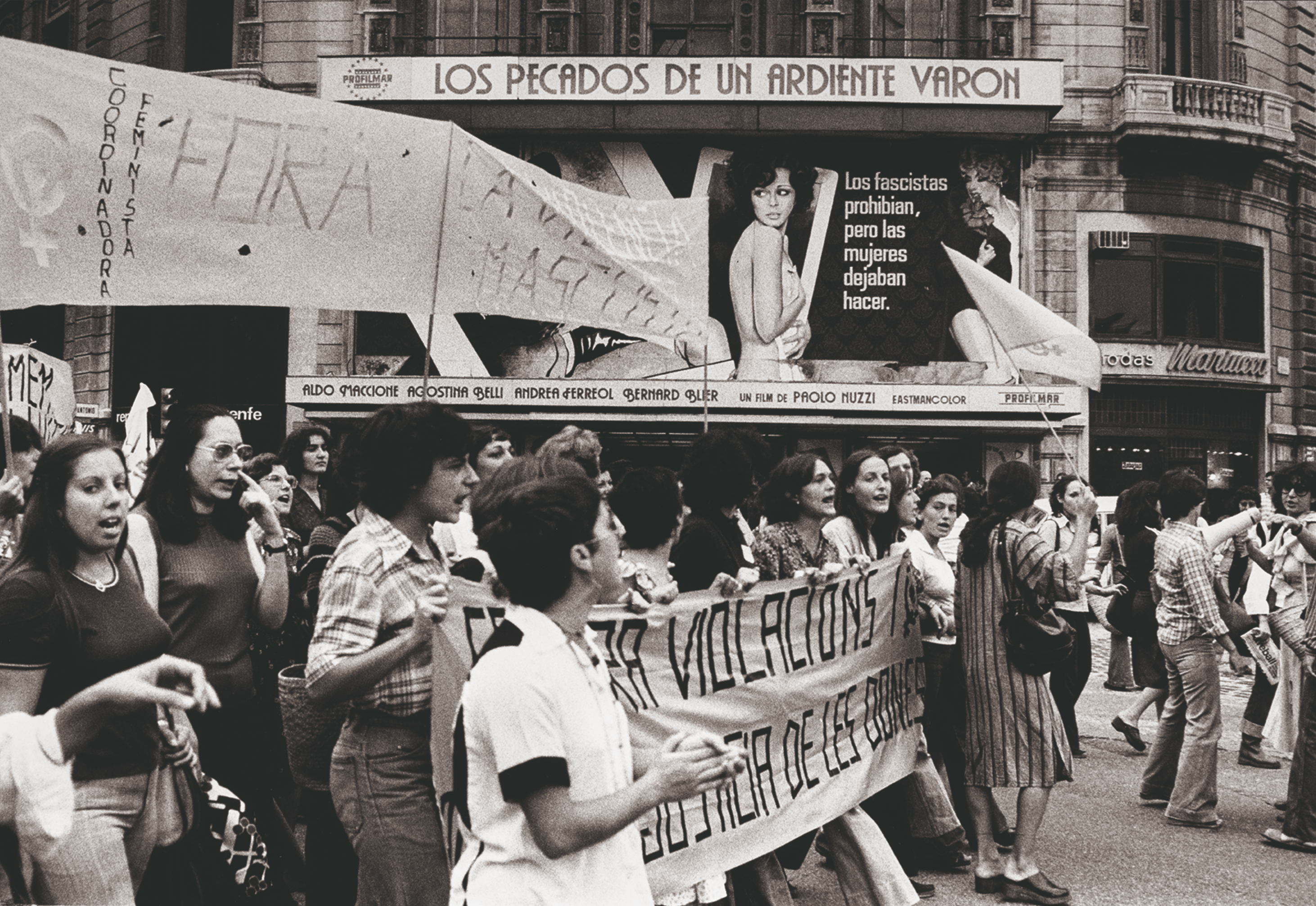 Manifestación de protesta contra la violación y muerte de Antonia España. Pilar Aymerich