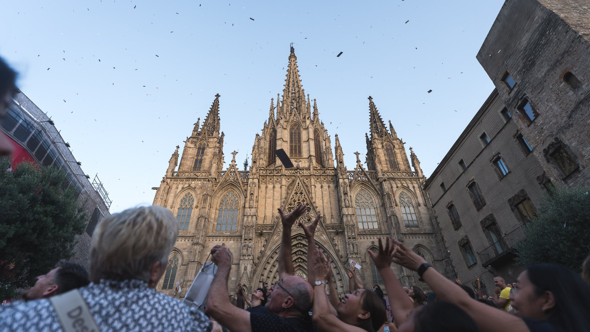 Imagen Presentamos el vídeo del Bombardeo de poemas