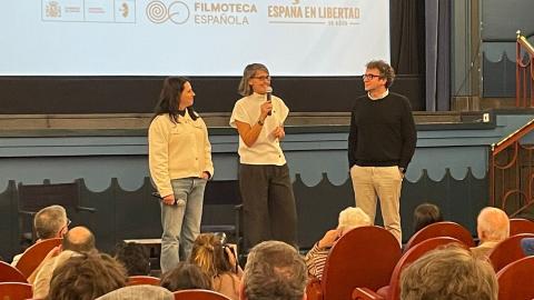Proyección de "O Corno" en el Cine Doré 